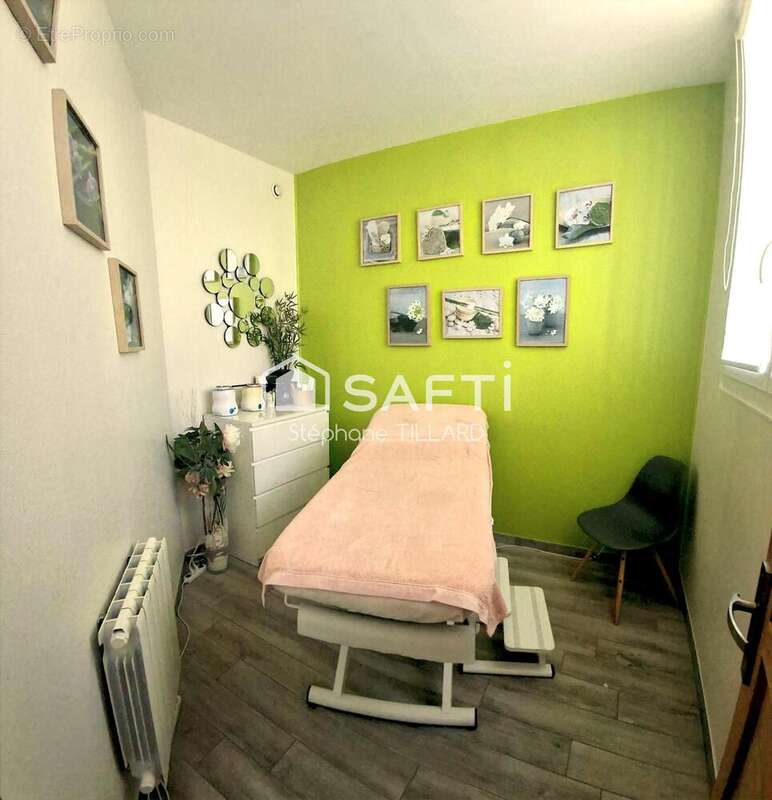 Photo 4 - Commerce à VILLERS-BOCAGE