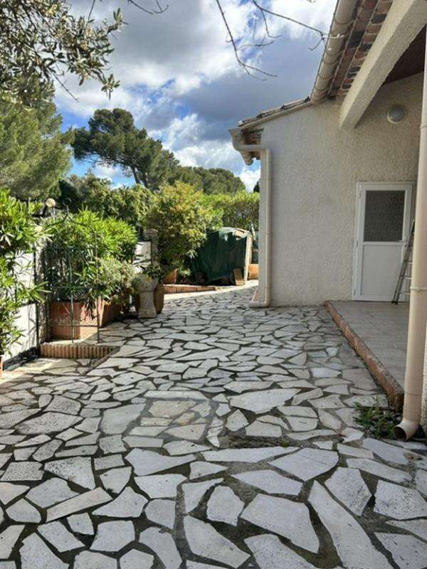 Maison à LA LONDE-LES-MAURES