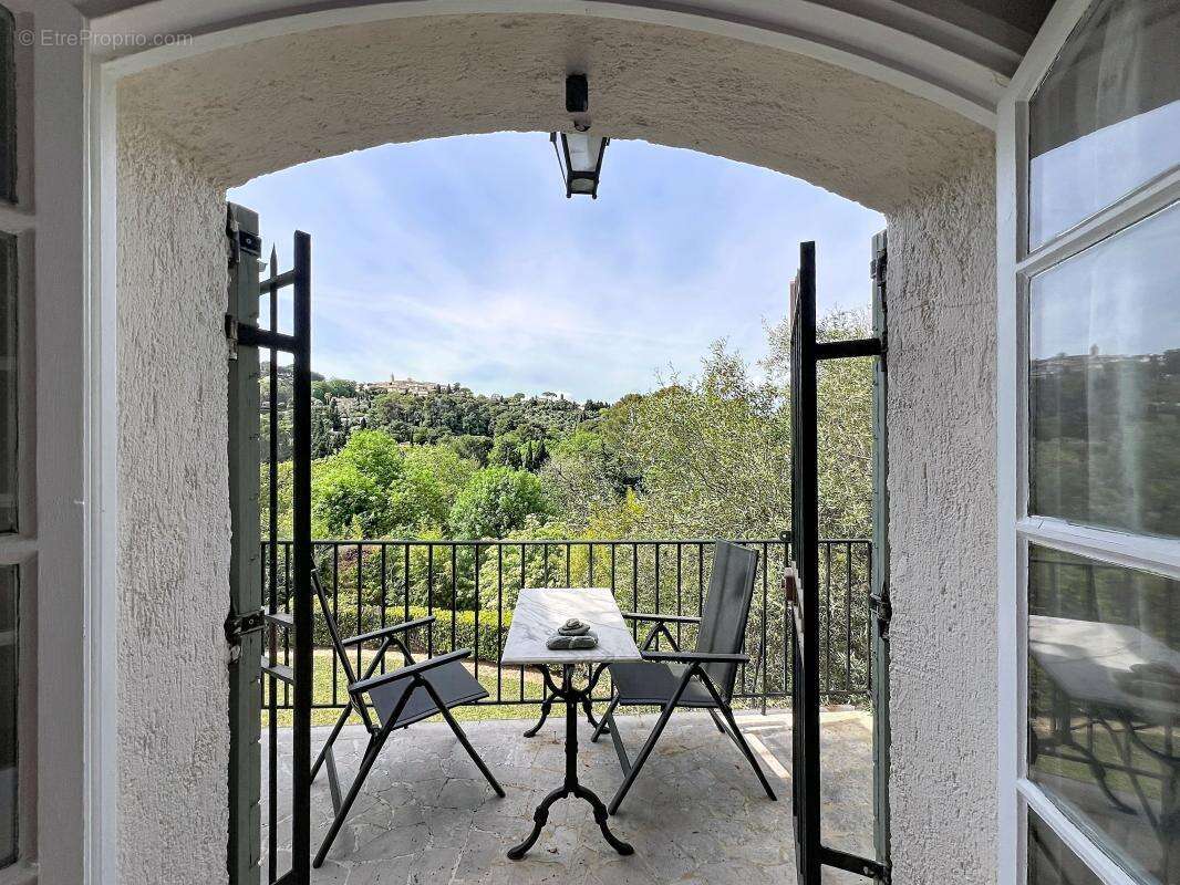 Maison à MOUGINS