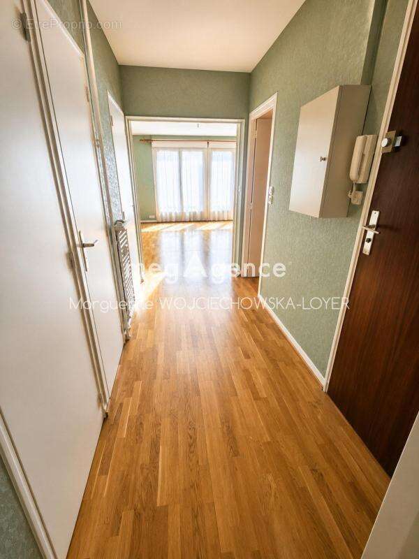 Appartement T2 avec garage - Coeur de ville - photo 5
