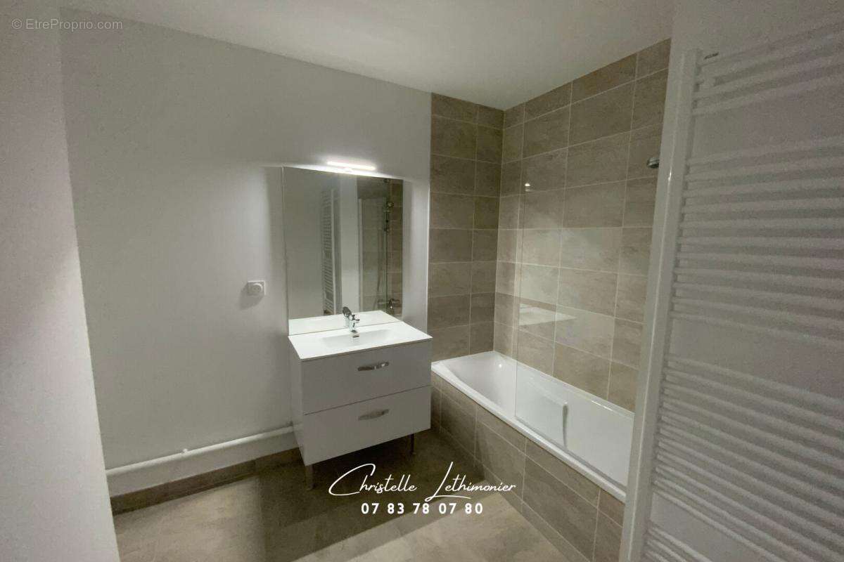 Appartement à VERN-SUR-SEICHE
