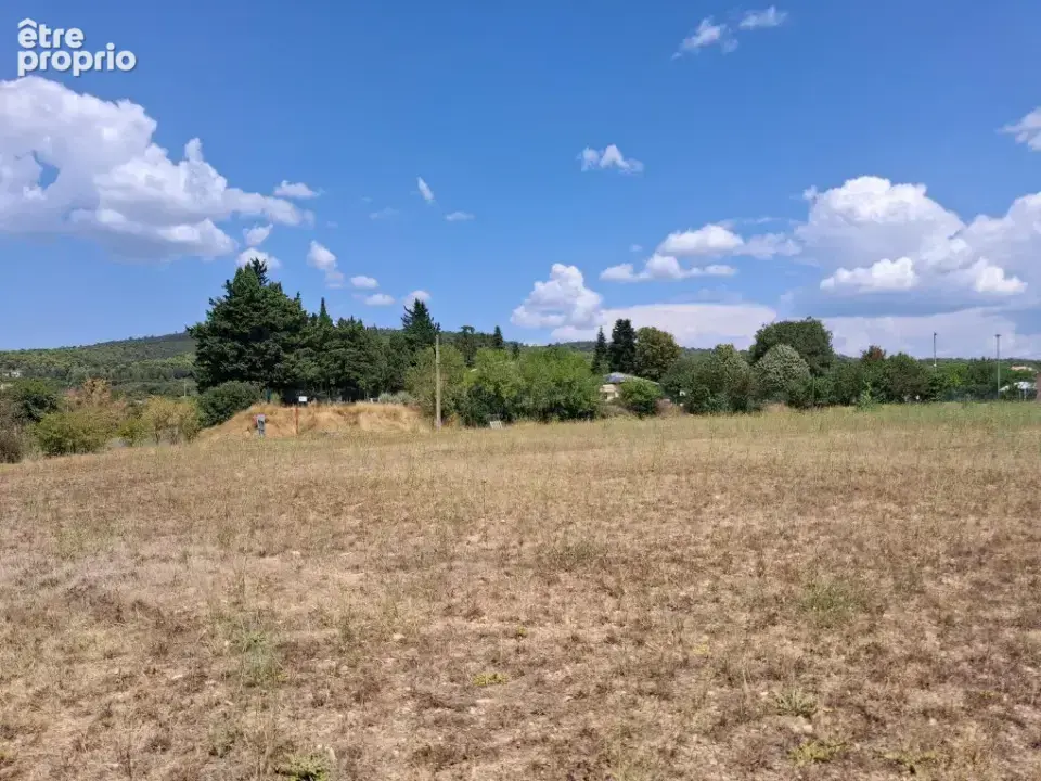Terrain à TAVERNES