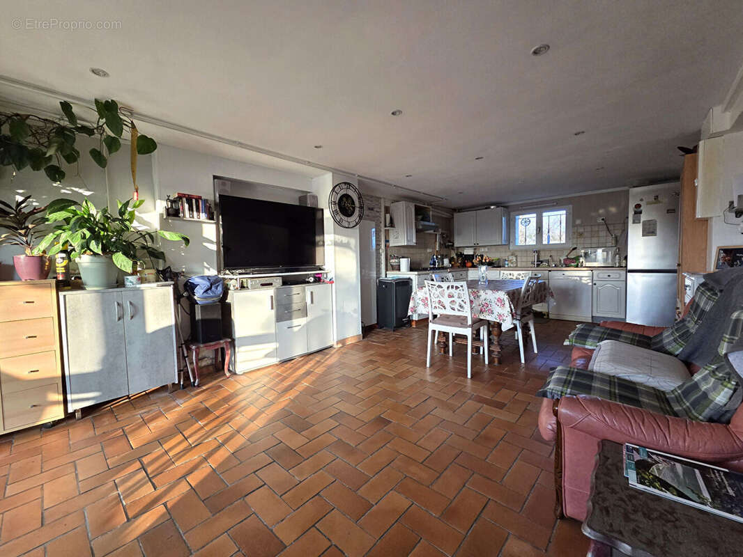 Maison à PETIT-NOIR