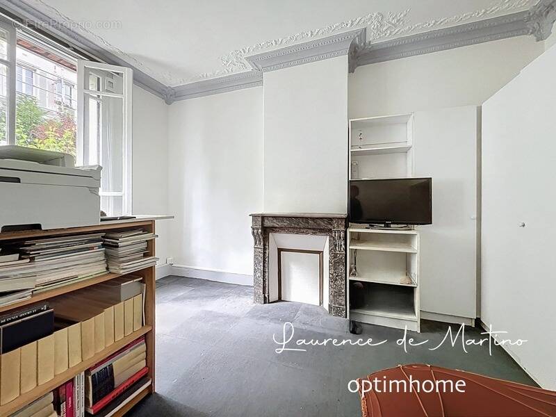 Appartement à LA GARENNE-COLOMBES