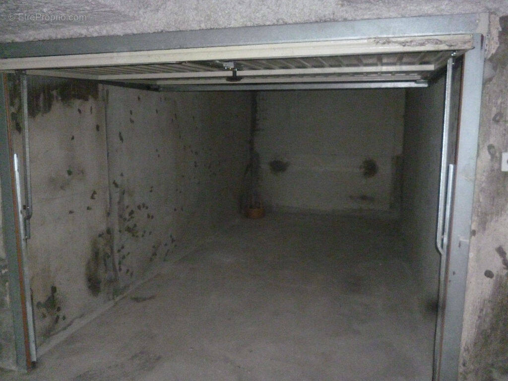 Parking à LA ROCHE-SUR-YON