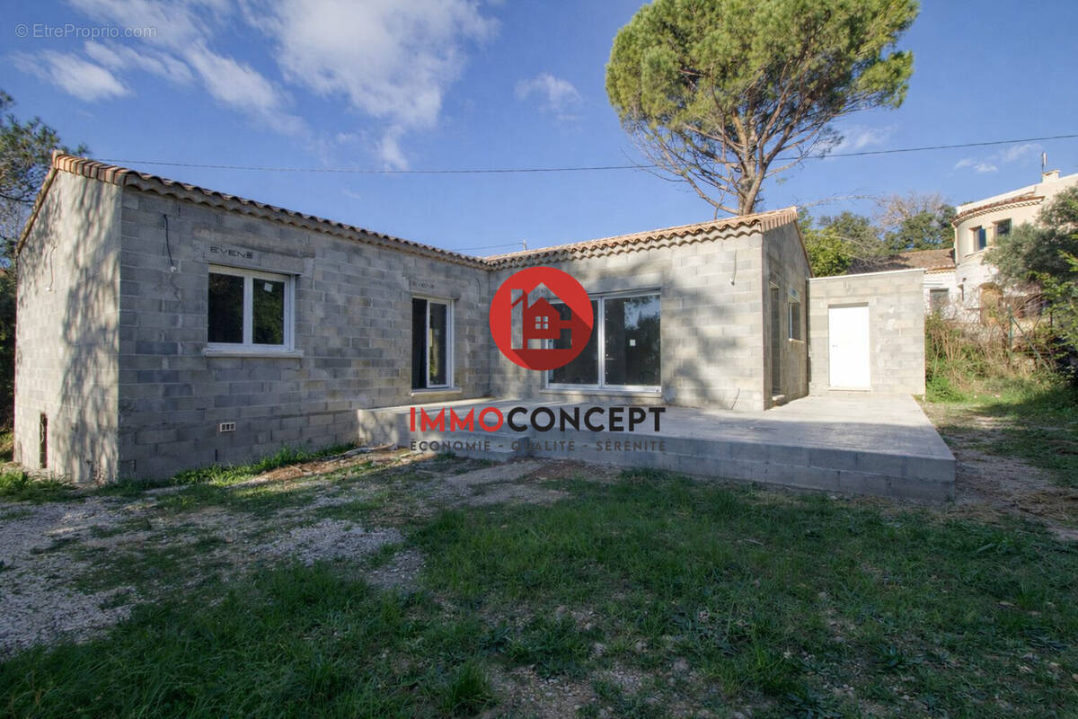 Maison à PUJAUT