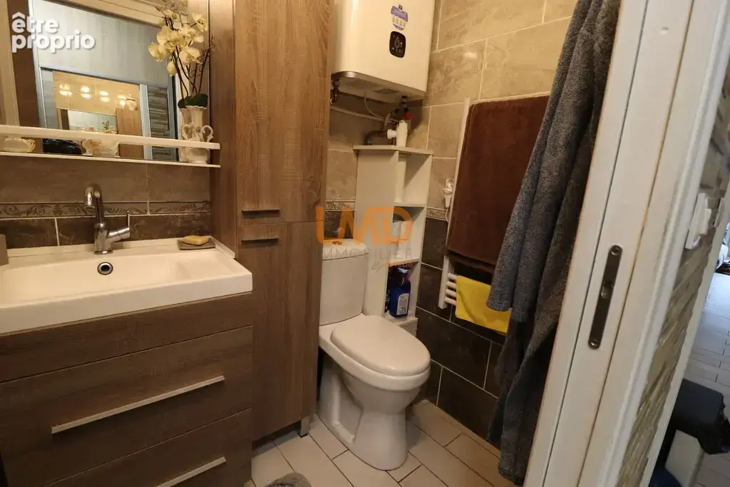 Joli pied à terre avec terrasse-Parking - photo 11