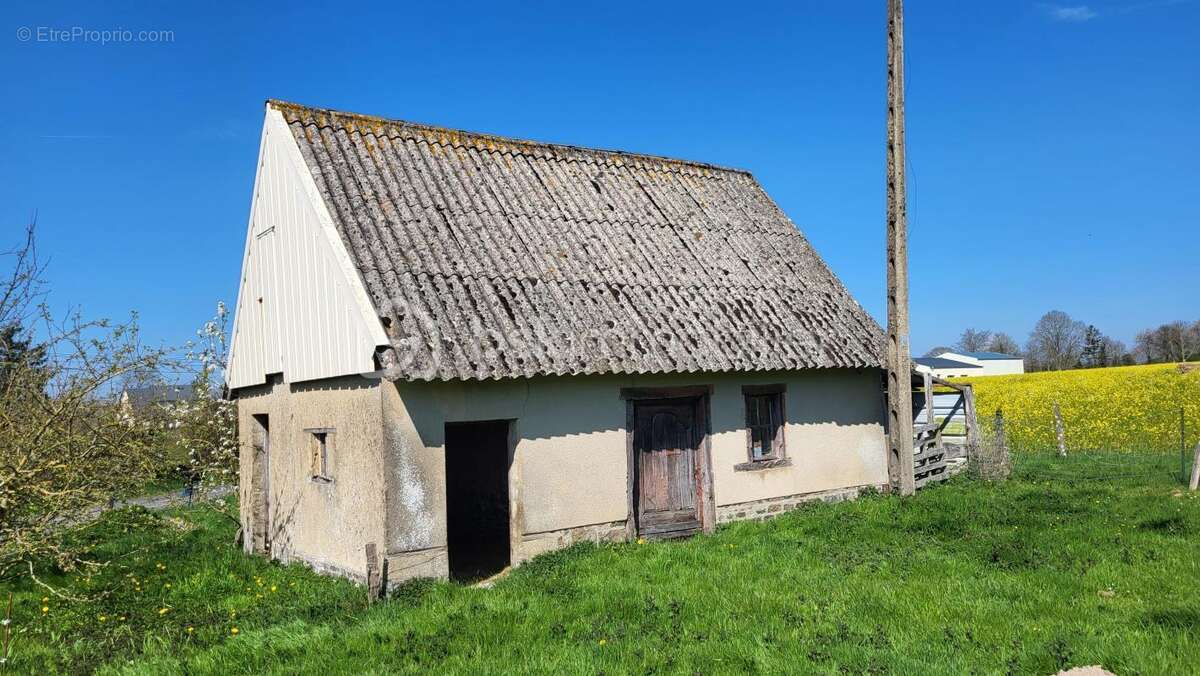 Appartement à LANDELLES-ET-COUPIGNY