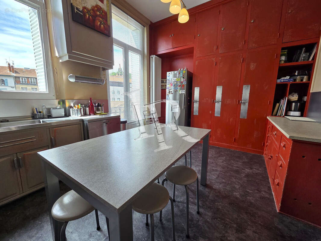 Appartement 357 m² à Le Puy-En-Velay  - photo 7