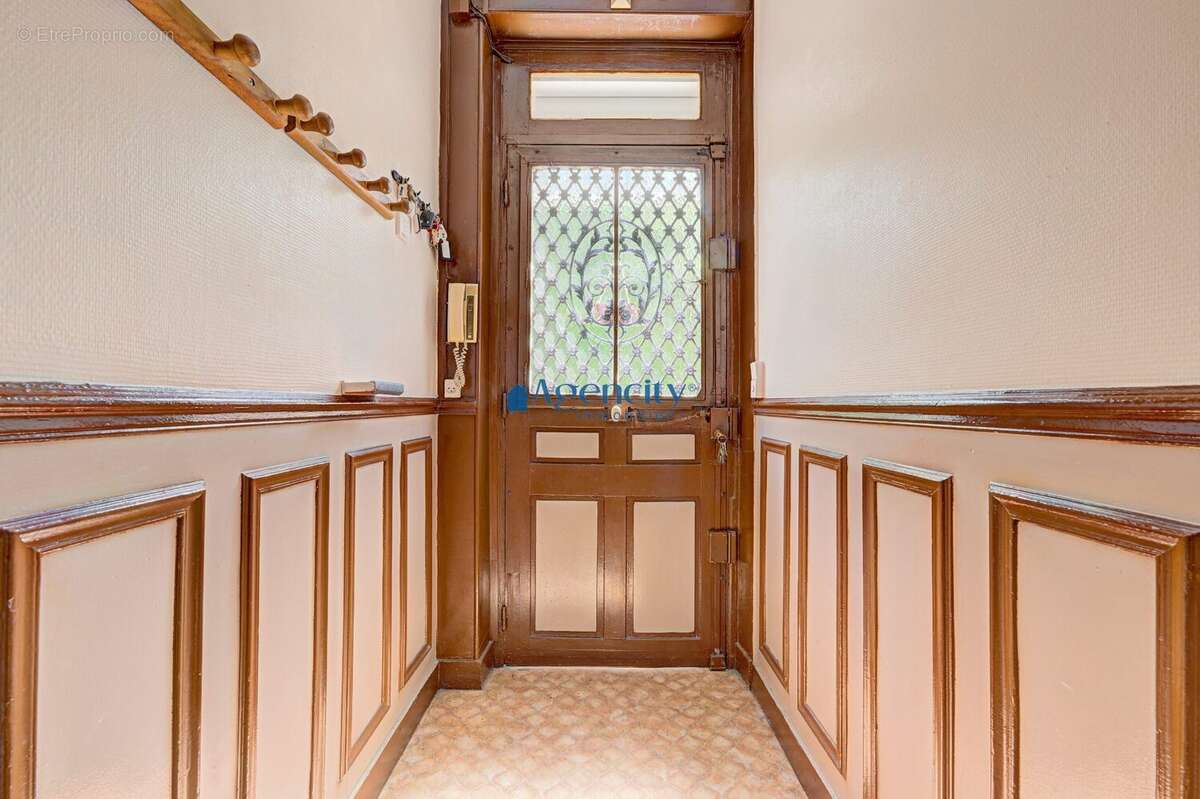 entrée  - Maison à VILLEMOMBLE