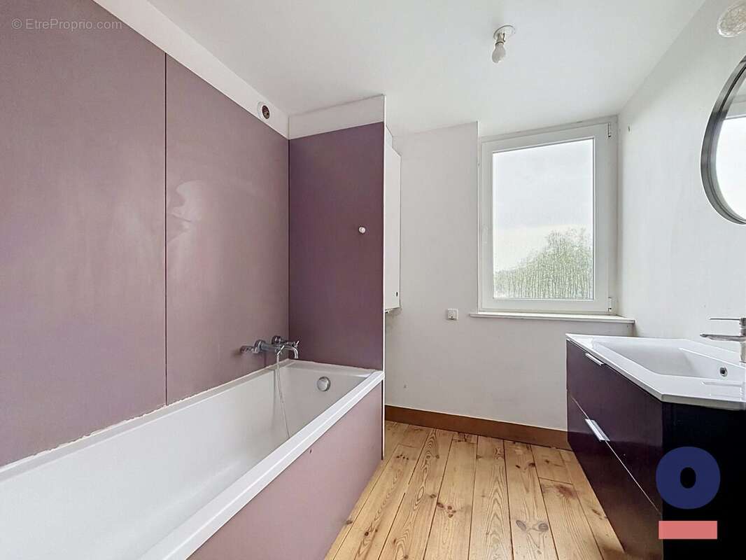 Maison 86 m² à Tourcoing  - photo 4