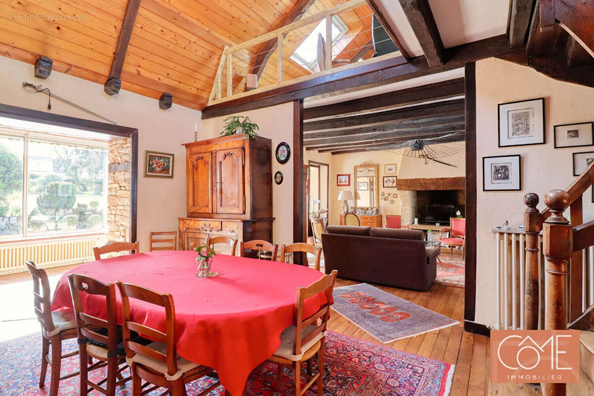 À vendre en exclusivite - liffré (35340) - longère - 277 m² habitables - 5 chambres - terrain 2 160 m² - garage 90 m² - terrain  - photo 6