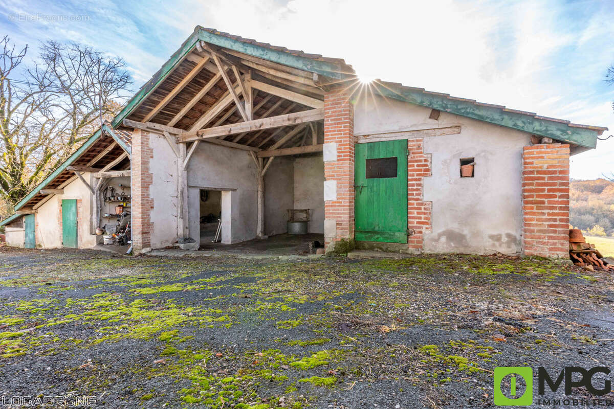 Maison à LA SAUVETAT-SUR-LEDE