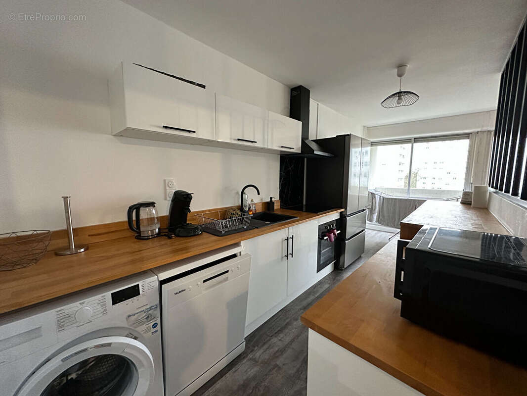 Poitiers - appartement t5 - 90 m² - refait a neuf - photo 4