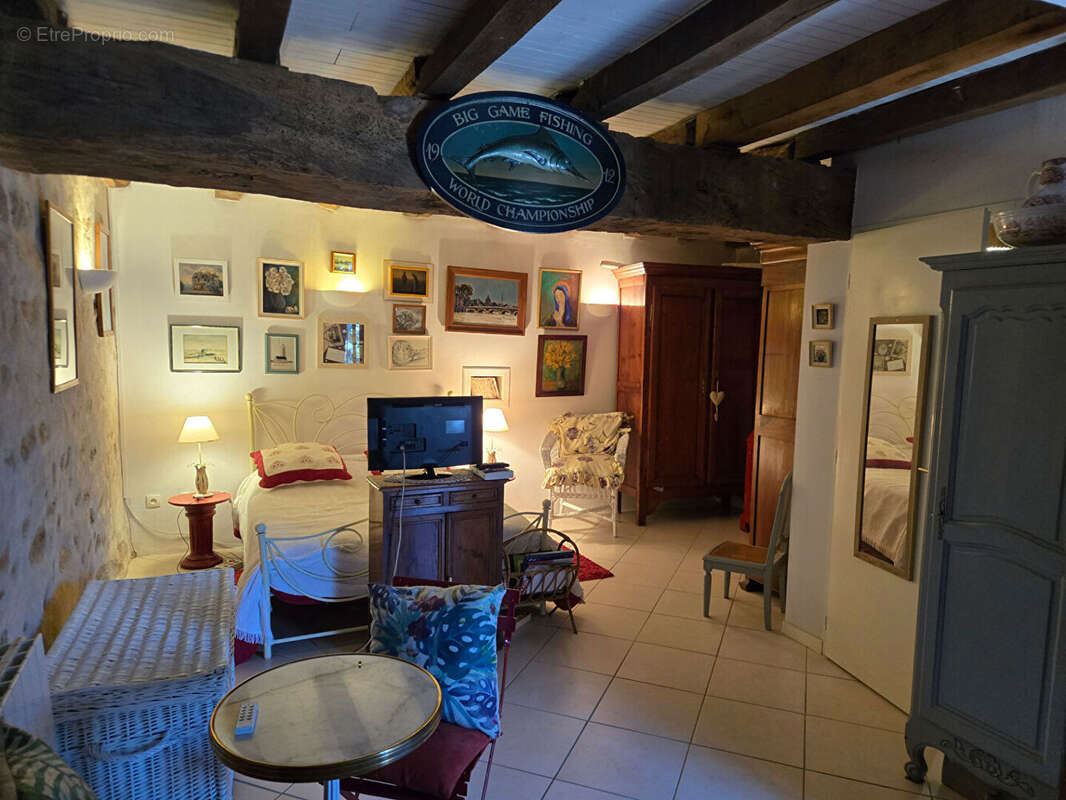 Maison à BLANZAC