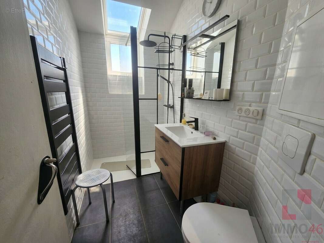 Maison 166 m² à Puy-L'eveque  - photo 7