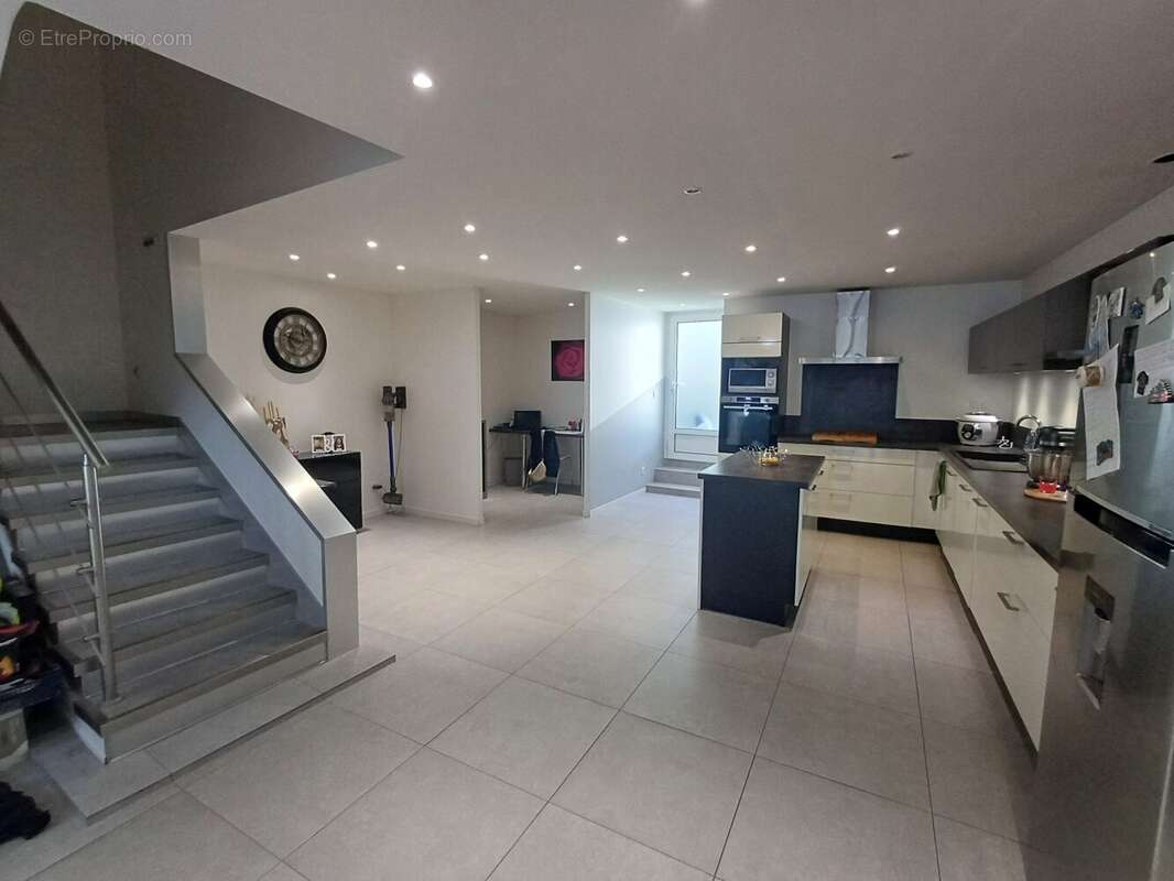 Maison à SAINT-BEAT