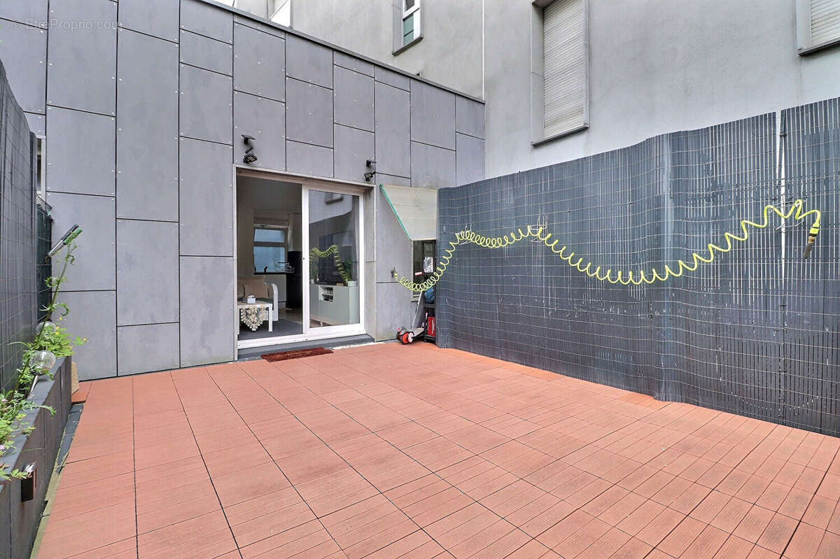 Appartement à AUBERVILLIERS