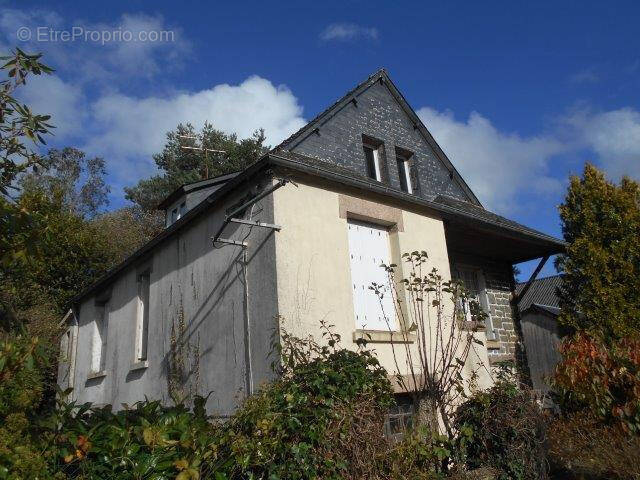 Maison à PLUSSULIEN
