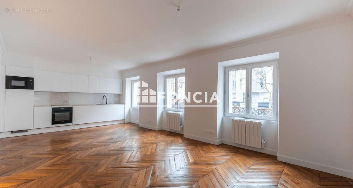 Appartement à PARIS-19E