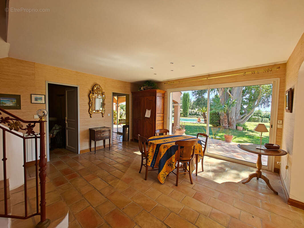 Maison à LA CADIERE-D'AZUR