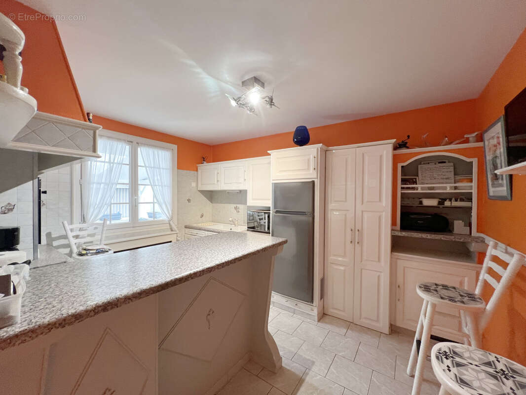 Maison à SAINT-CYR-SUR-LOIRE