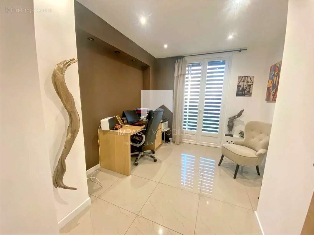 Appartement à HYERES