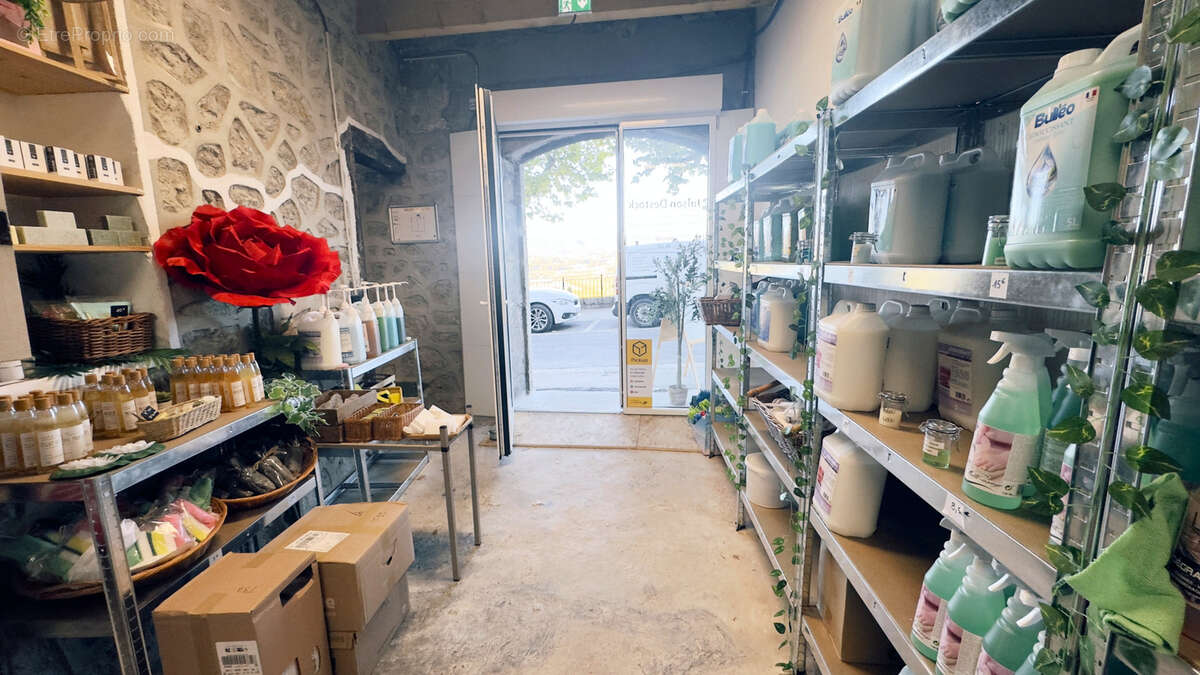 Commerce à LA CADIERE-D&#039;AZUR