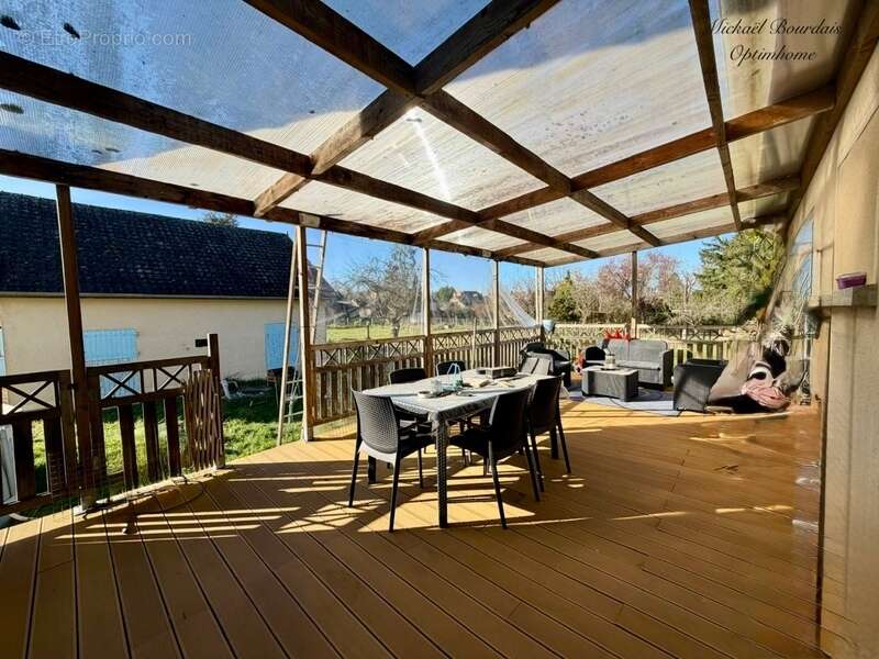 Maison à PONTVALLAIN