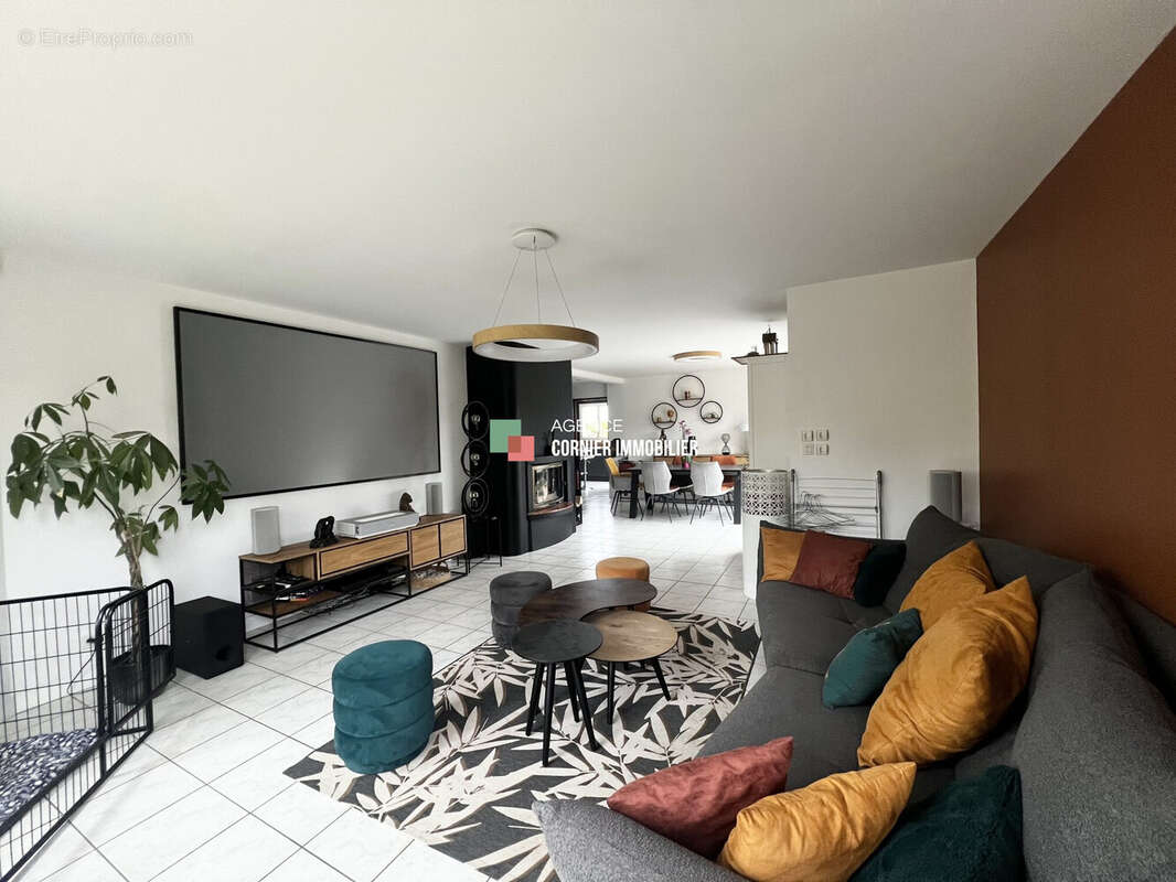 Maison à NOYAL-SUR-VILAINE