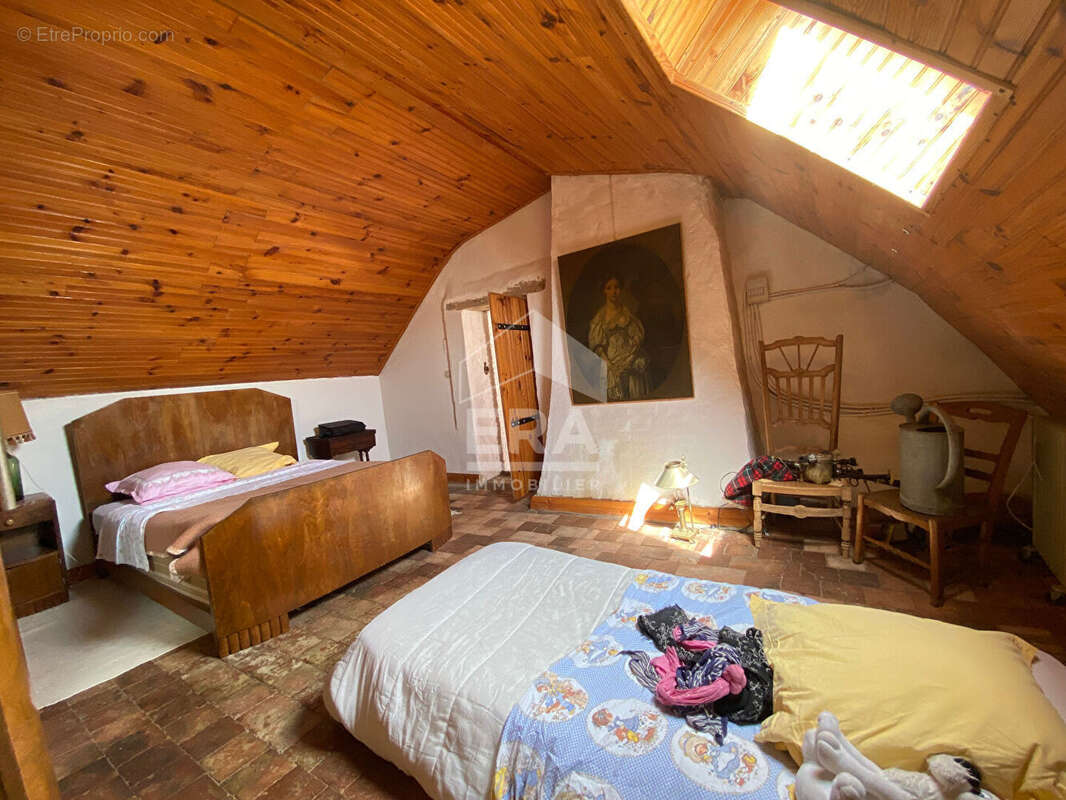 Maison à THIRON-GARDAIS