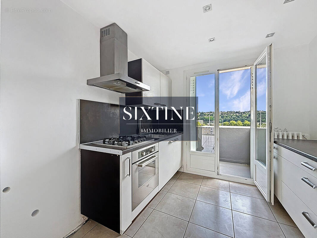 Appartement à BOURGOIN-JALLIEU