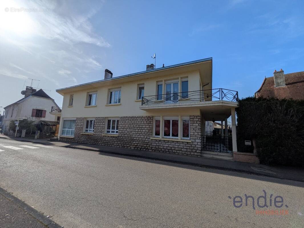 Maison à FRESNE-SAINT-MAMES