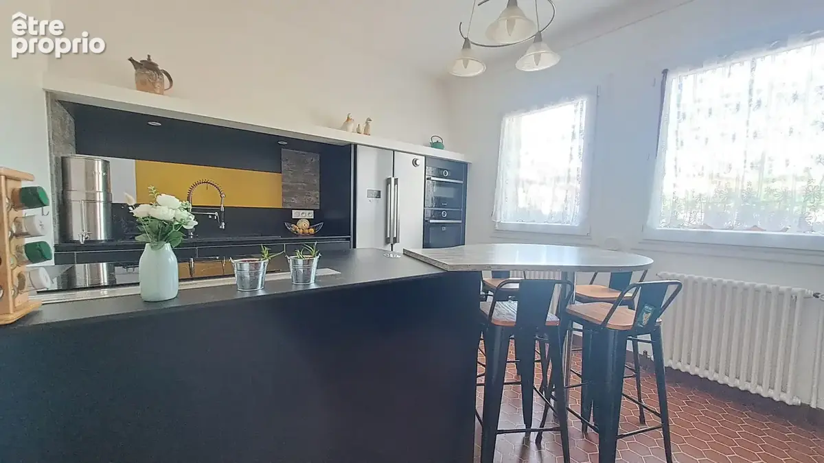 Maison 8 pièces 194 m² à vendre à Echire (79410) - photo 6