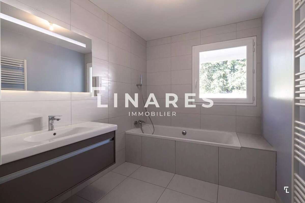 Appartement à MARSEILLE-12E