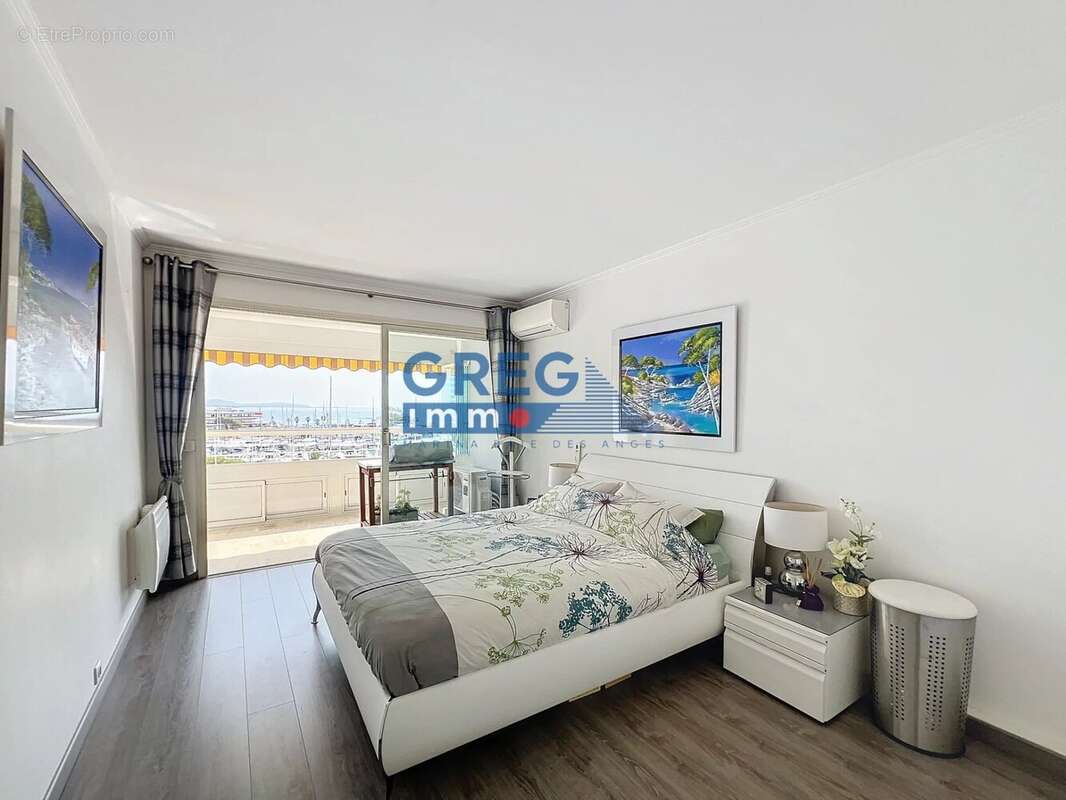 Appartement à VILLENEUVE-LOUBET