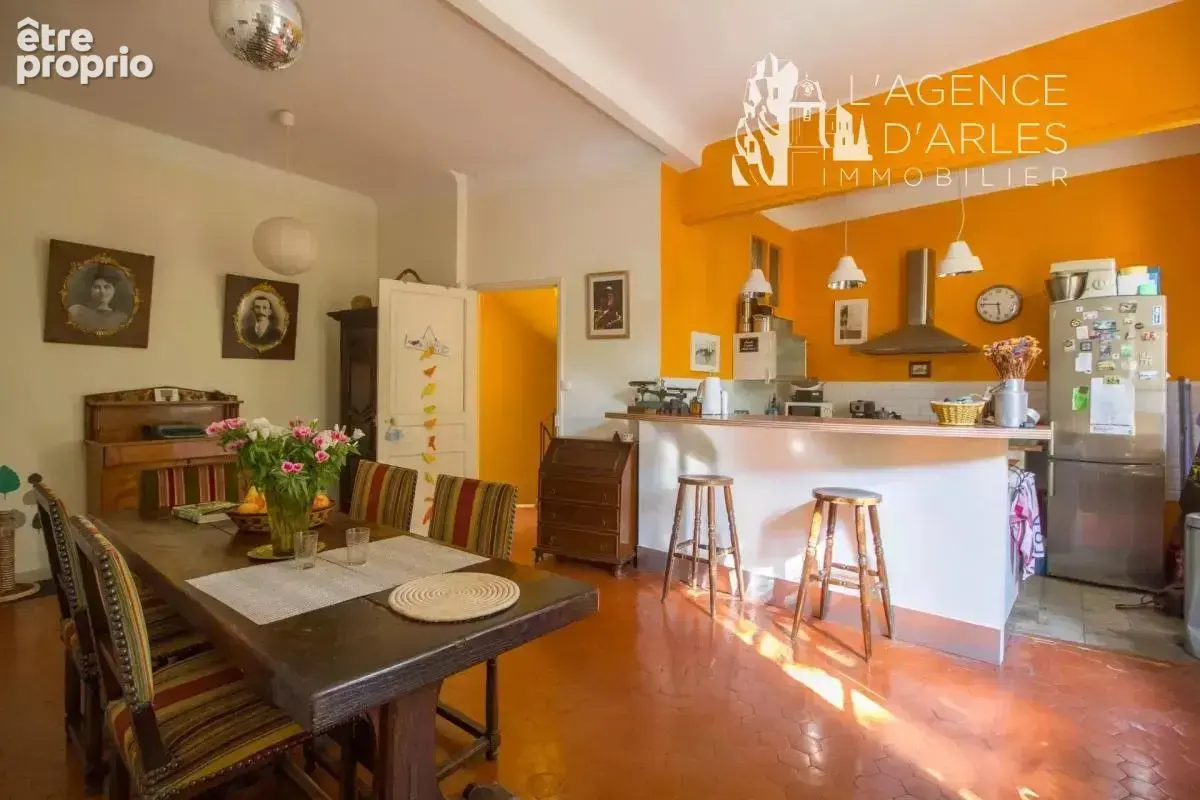 Arles La Roquette - Maison de caractère avec terrasse - photo 4