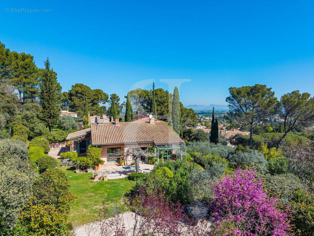 Maison à JONQUERETTES