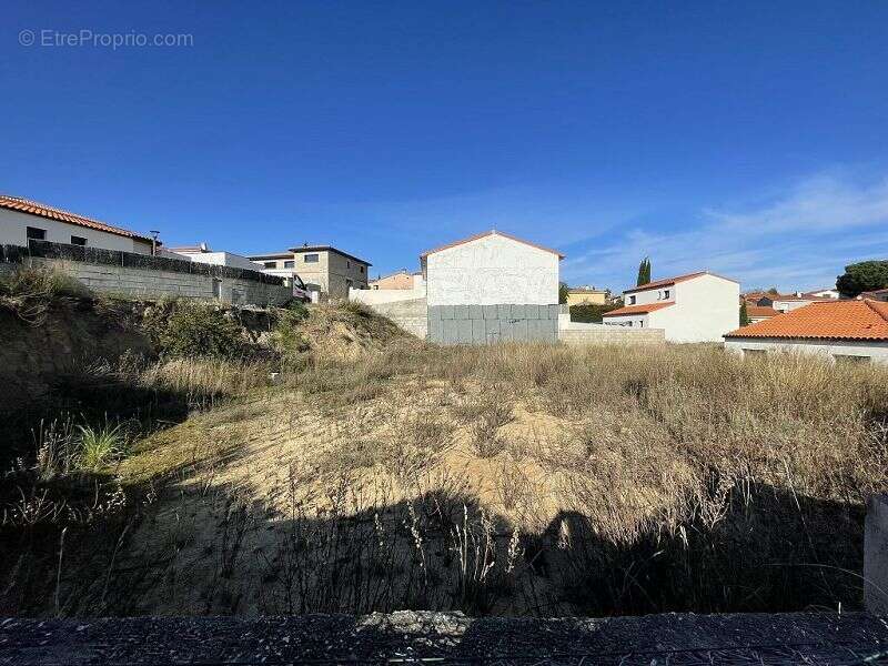 Terrain à TRESSERRE