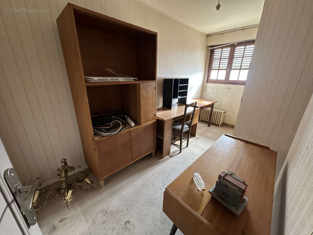 Maison à LE PLESSIS-BELLEVILLE