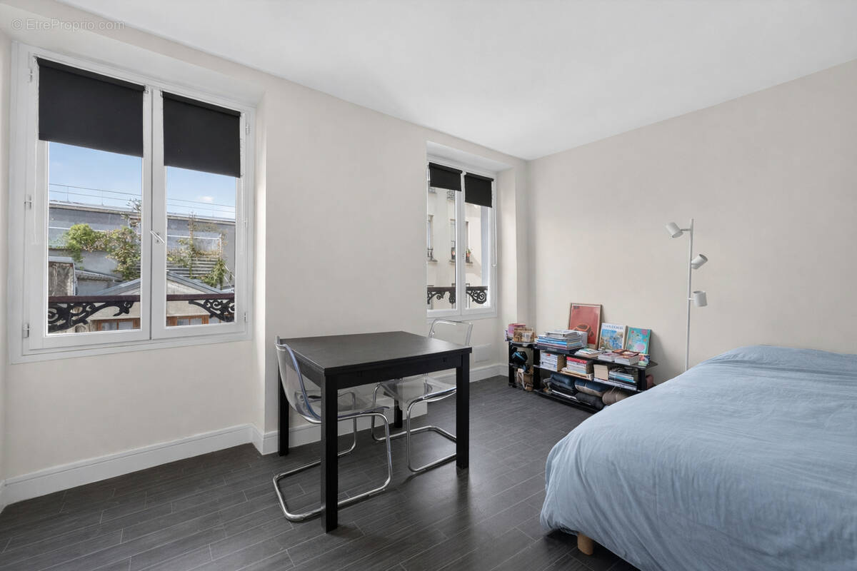 Appartement à PARIS-10E
