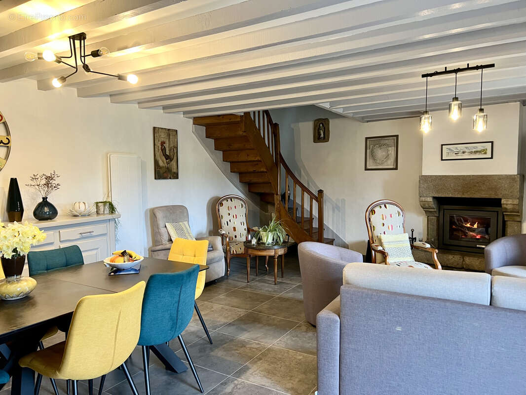 Maison à FREHEL