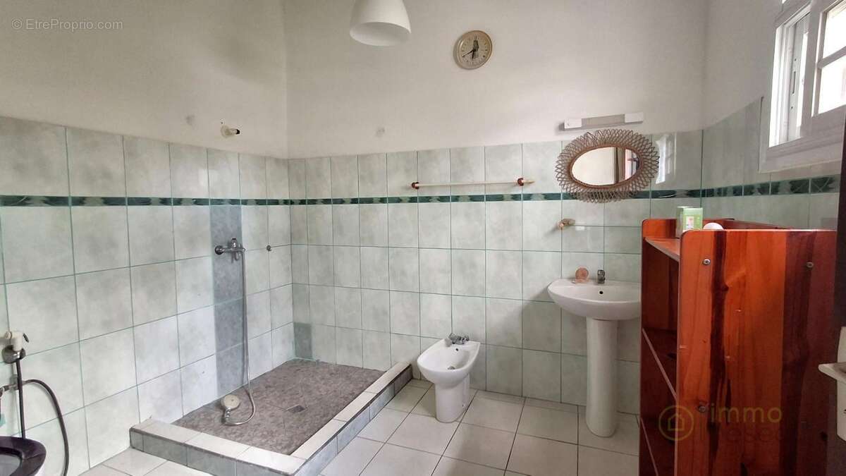 Maison 170 m² à Goyave  - photo 11