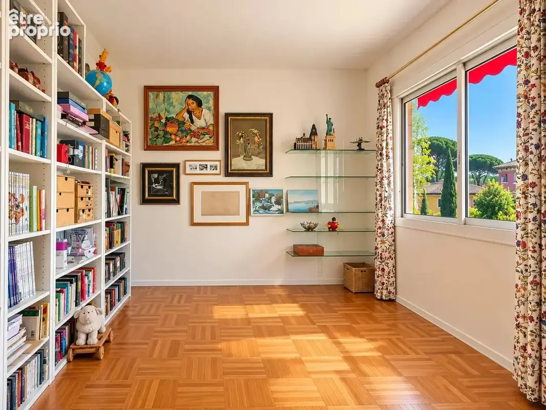 VILLEFRANCHE-SUR-MER - Appartement-Villa 157m2 - photo 15