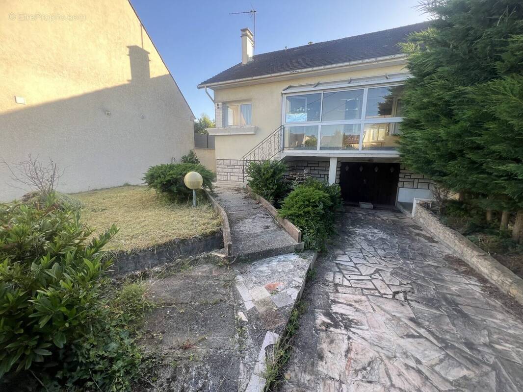 Maison à CONFLANS-SAINTE-HONORINE