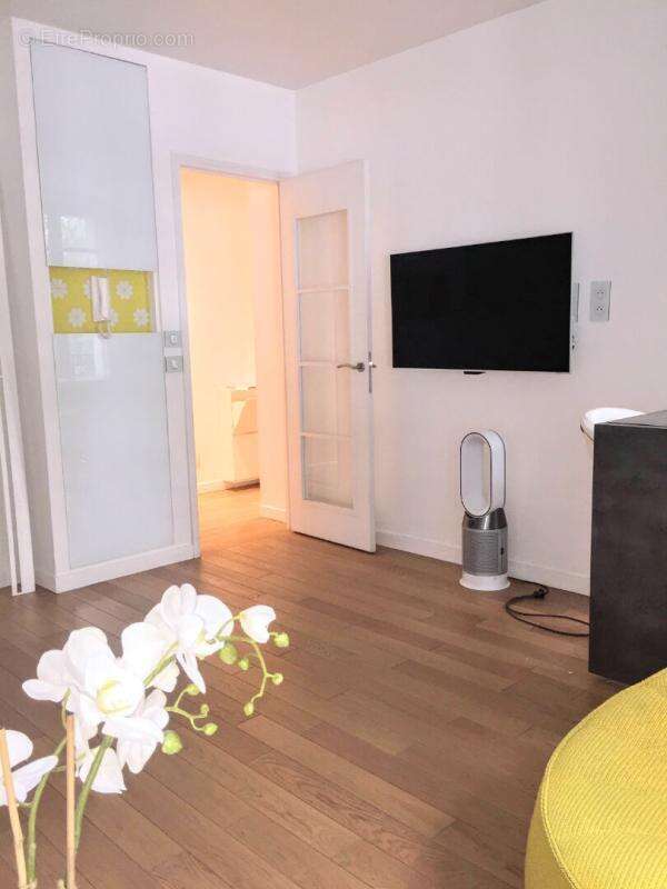 Appartement à PARIS-4E