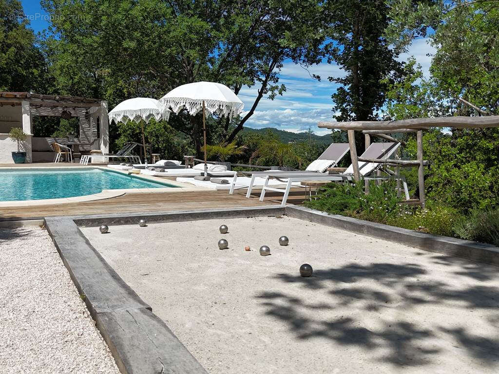 Maison à LA GARDE-FREINET