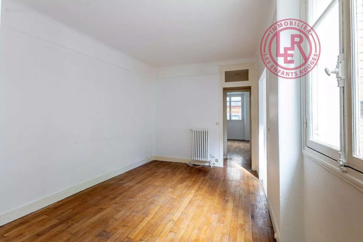 Appartement à PARIS-11E