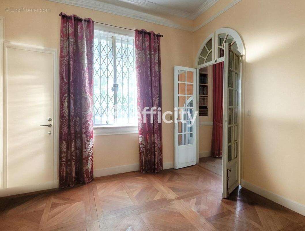 Maison à VILLIERS-SAINT-FREDERIC