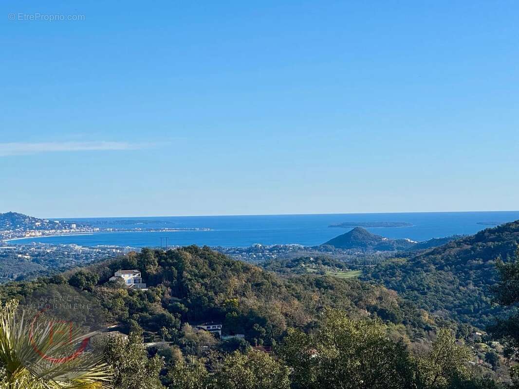 Maison à LES ADRETS-DE-L'ESTEREL